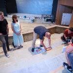 Divadelníci ve Zlíně uložili do hlediště časovou schránku se vzkazem pro budoucí generace